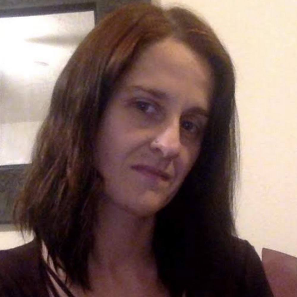 Meet your Posher, Carrie